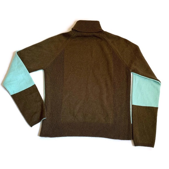 Silk cashmere color block turtleneck sweater - Picture 2 of 5